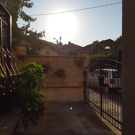 לינה וארוחת בוקר 